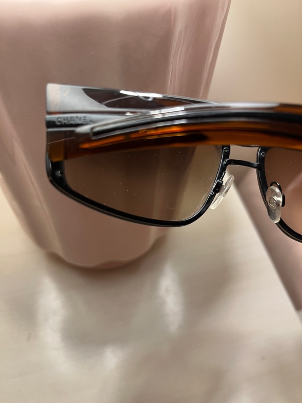 🚩FINAL markdown! CHANEL Black Frame with Brown Gradient Lenses Sunglasses - Picture 13 of 15